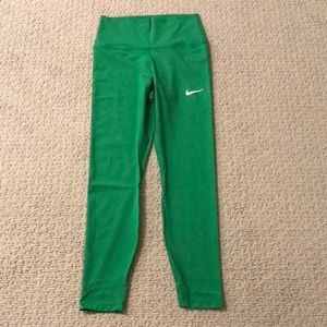Nike Yoga pants, dri-fit Women’s Medium (M), green, NWOT